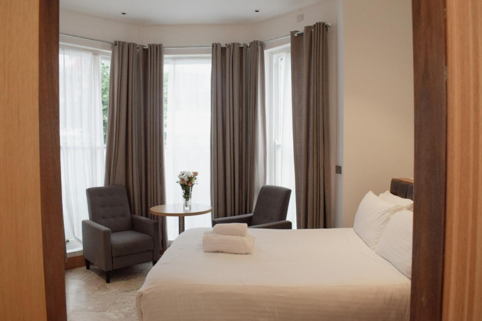 Osborne Aparthotel Истборн Екстериор снимка