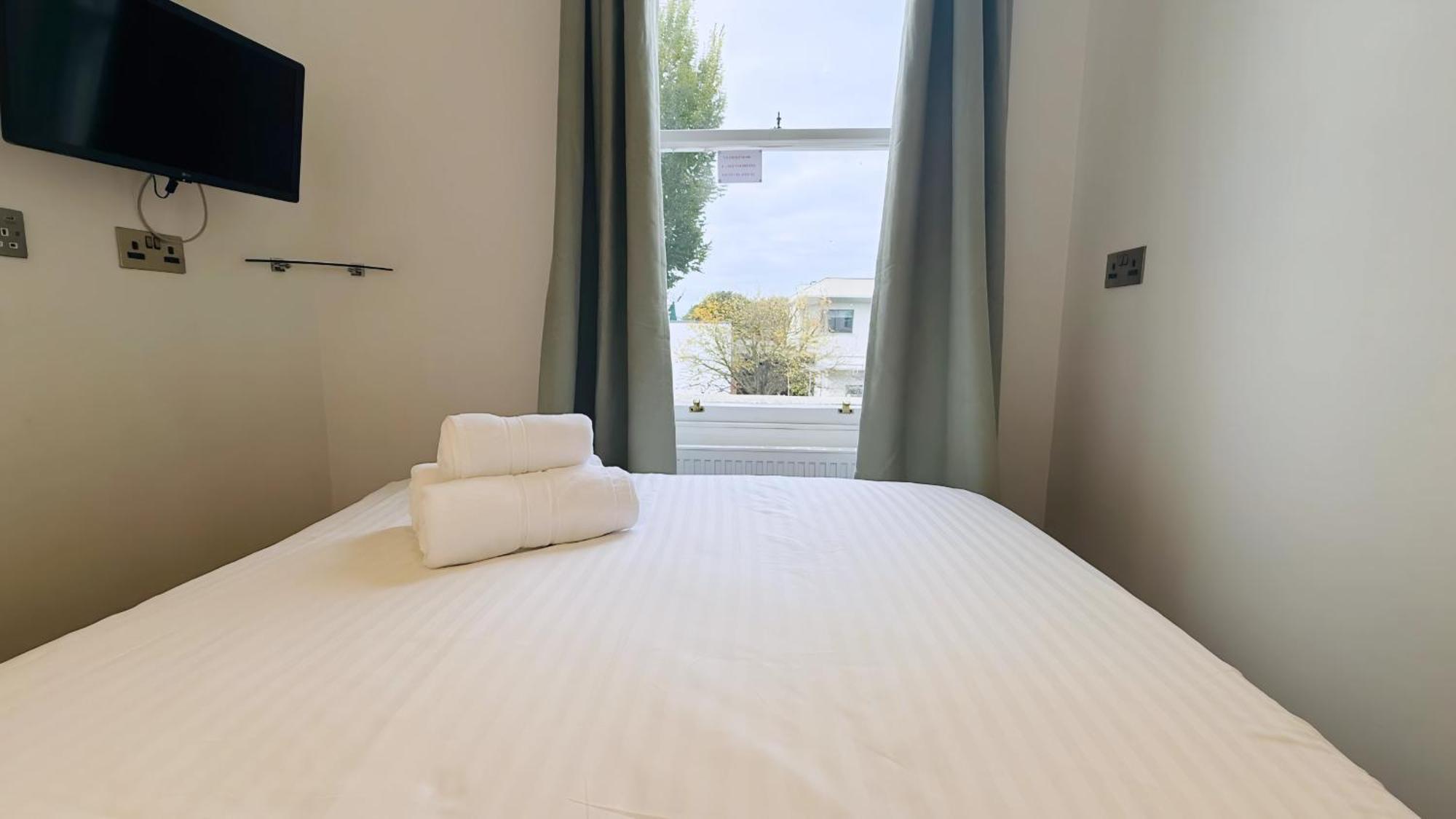 Osborne Aparthotel Истборн Екстериор снимка