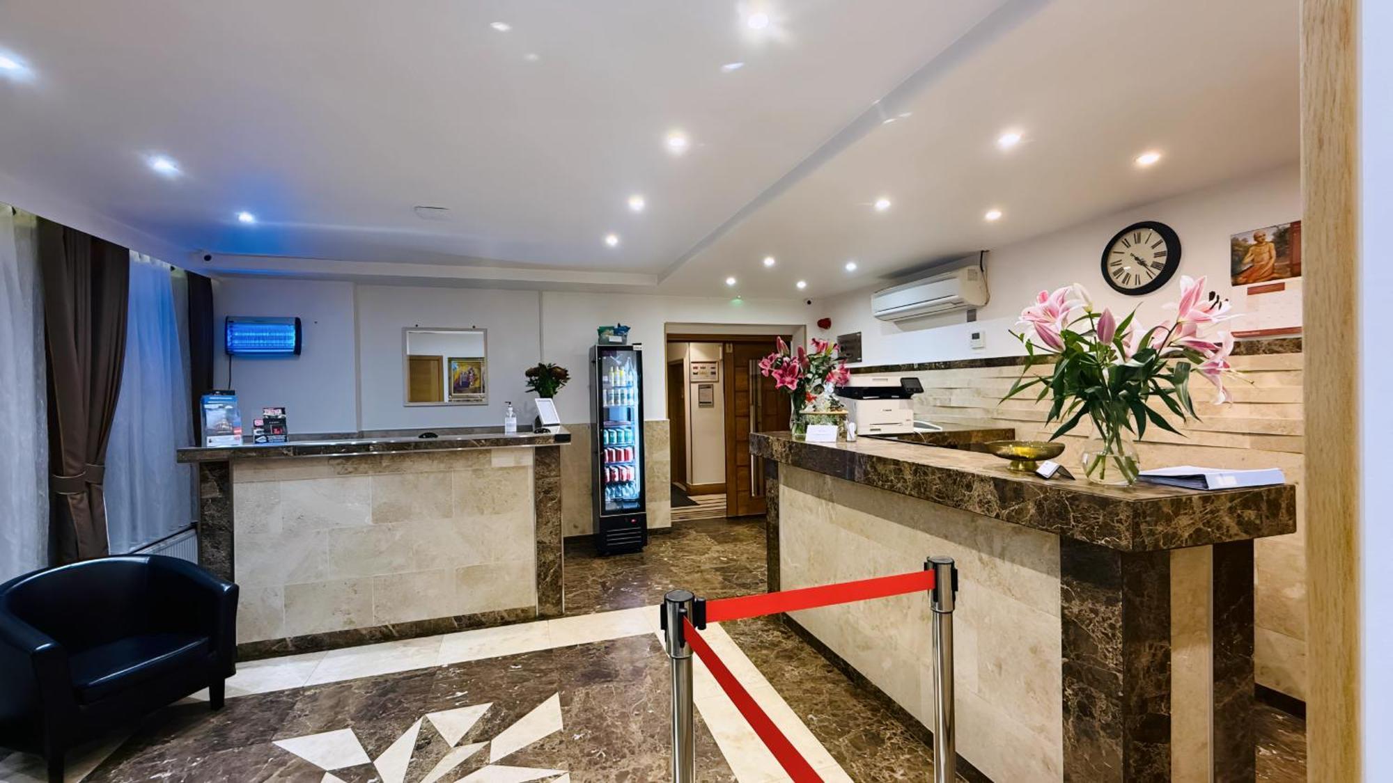 Osborne Aparthotel Истборн Екстериор снимка